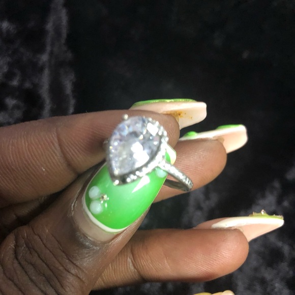 Pandora tear drop shaped ring - Picture 4 of 10